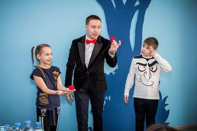 Детский день рождения с фокусником