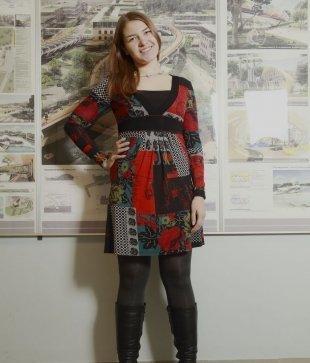 Лена, 20 лет, студентка 2 курса. Что: город и церковь. «Я из Троицка и хотела бы оживить его. Маленькие города сейчас в большом упадке. А еще хочу построить протестантскую церковь в современном стиле». 